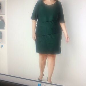 Elegant Green Women's Dress